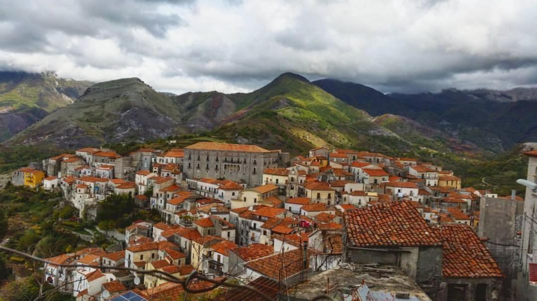 Monolocale Nel Centro Storico Panzió Aieta Kültér fotó