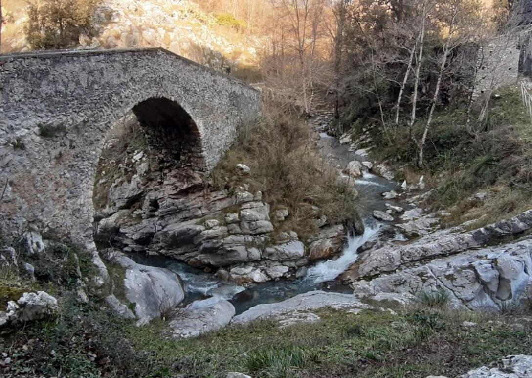 Monolocale Nel Centro Storico Panzió Aieta Kültér fotó