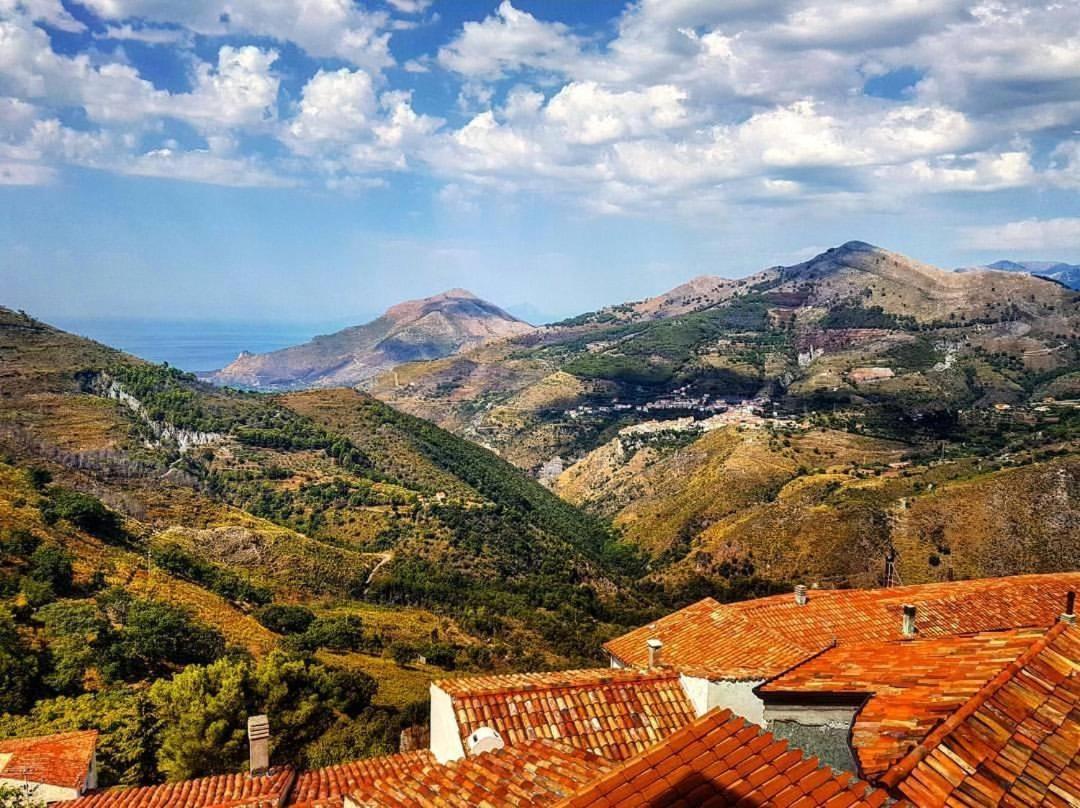 Monolocale Nel Centro Storico Panzió Aieta Kültér fotó